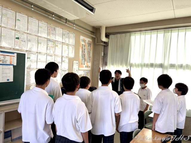 2L沖縄尚学優勝記念 ユニフォーム風Tシャツ SHOWROOM