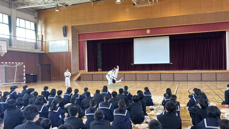 高砂市立竜山中学校-ニュース - 今日のできごと - 高砂市立竜山中学校-ニュース - 今日のできごと -